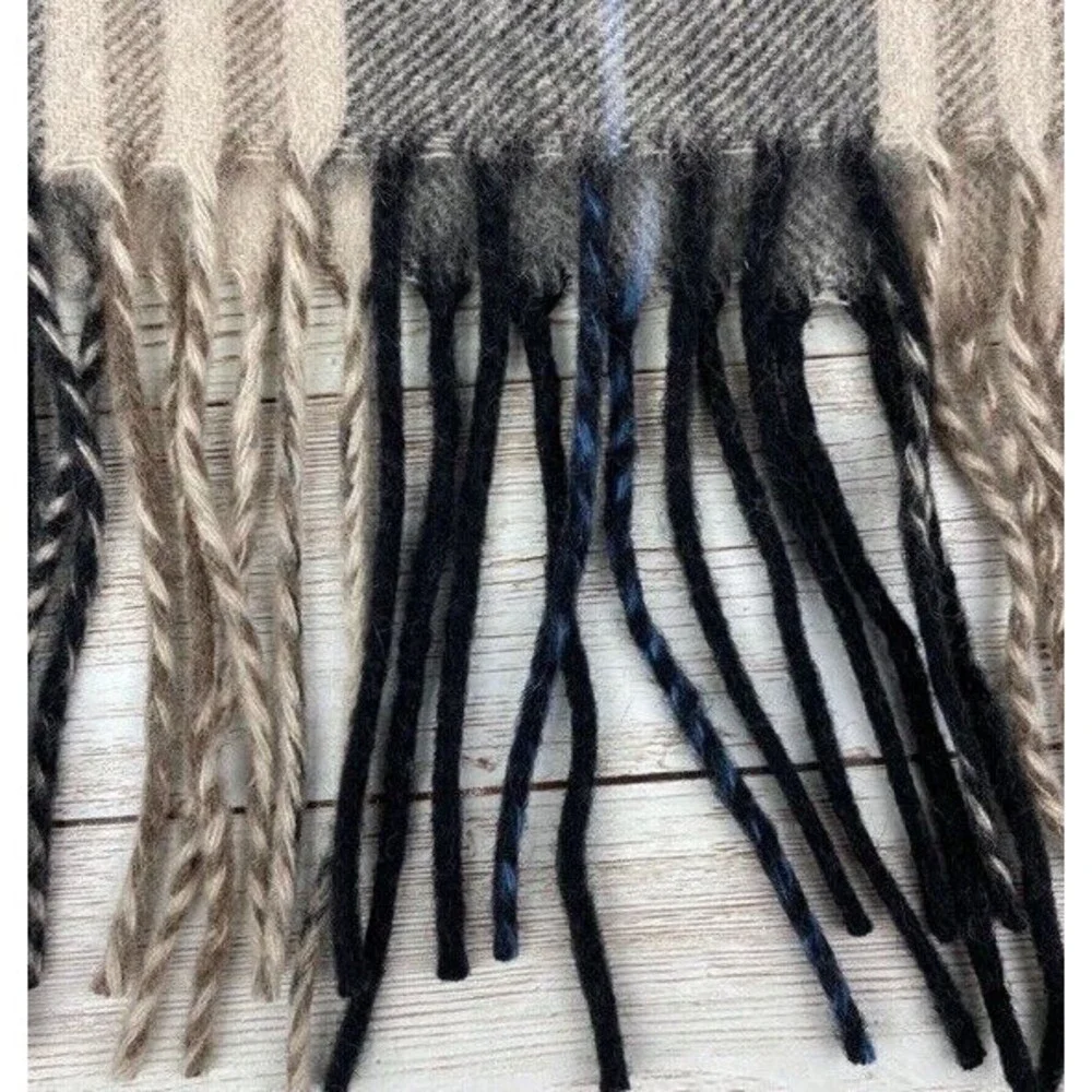 Enzo Montavani Cashmere & Wool Plaid Scarf Unisex Neutral Preppy Casual Fringe